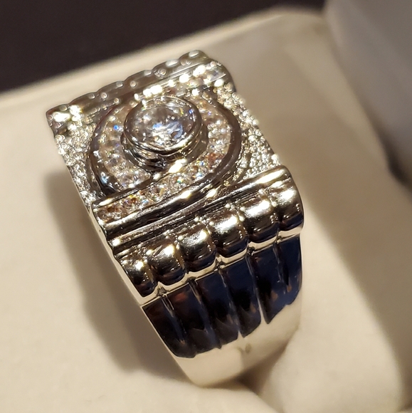 Unisex New Diamond Crystal Zirconia Stone Eye Ring